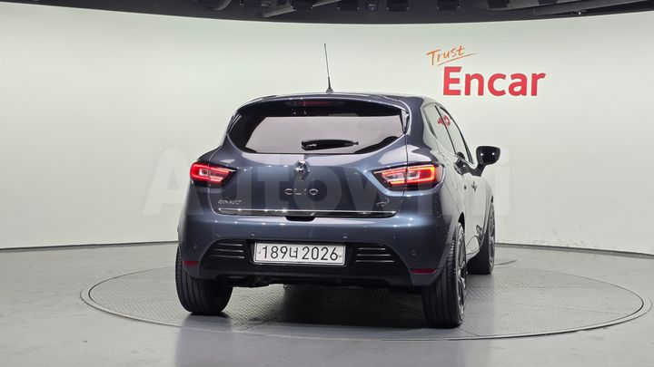 Renault Clio 2018 — 4