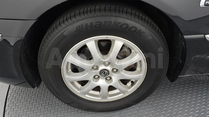 Kia Opirus