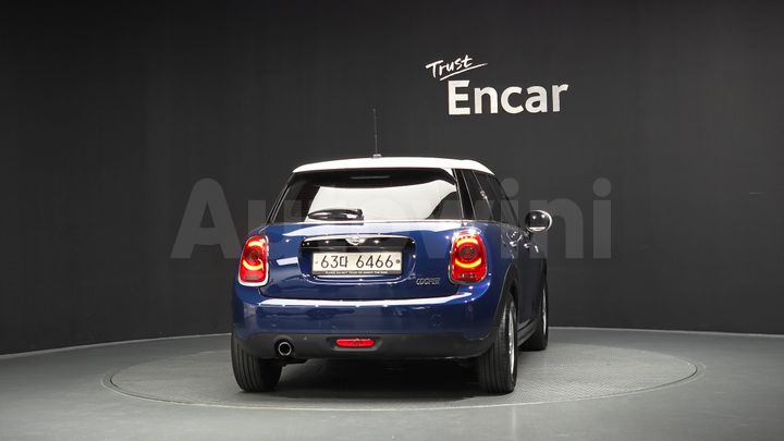 Mini Cooper 2018 — 4