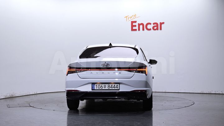 Hyundai Avante 2021 — 4