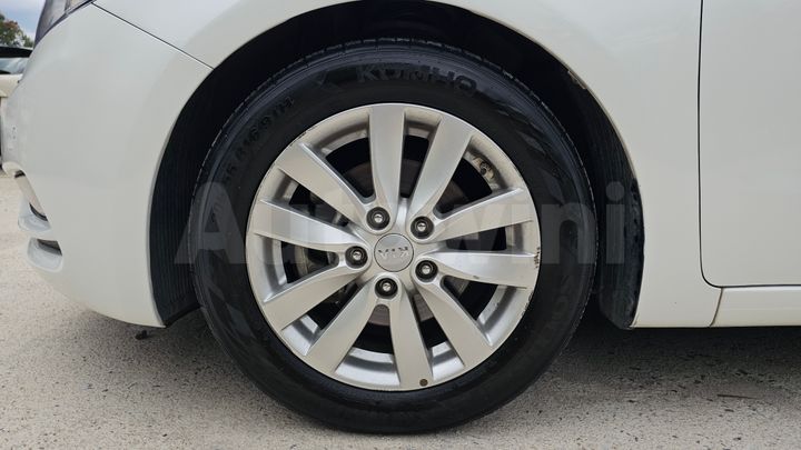 Kia K3 2015 — 5