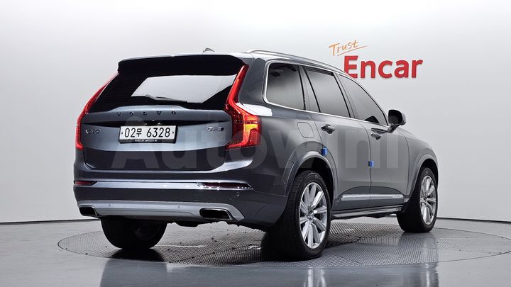Volvo XC90 2017 — 2
