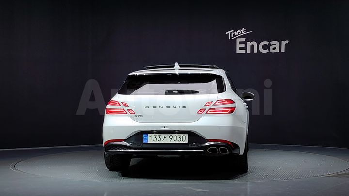 Genesis G70 2023 — 4