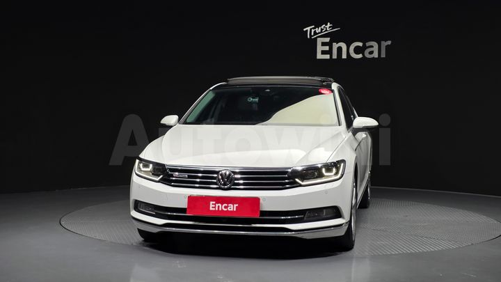 Volkswagen Passat 2018 — 3