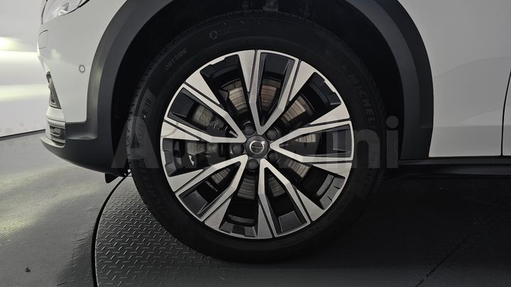 Volvo V90 2021 — 4