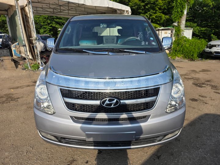 Hyundai Starex 2015 — 2