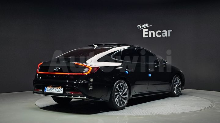 Hyundai Sonata 2022 — 2