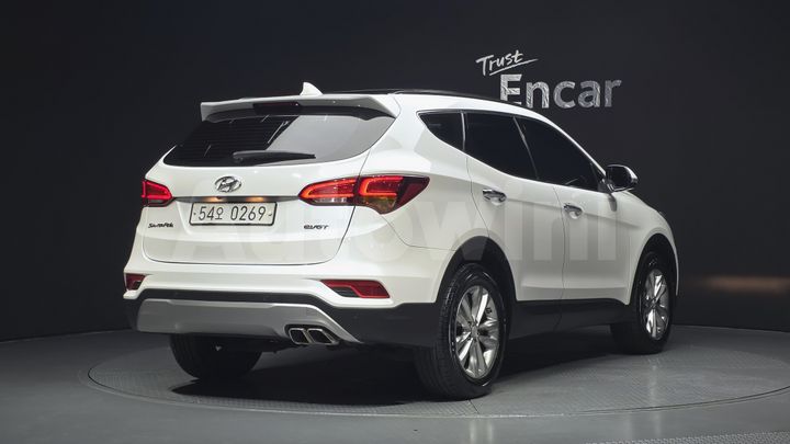Hyundai SantaFe 2017 — 2