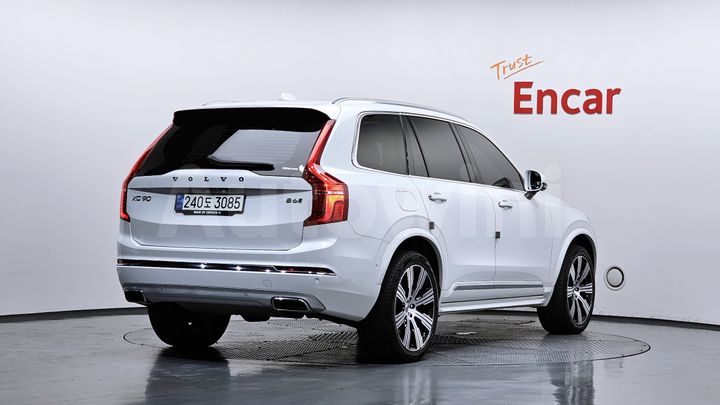 Volvo XC90 2021 — 2