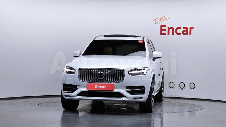 Volvo XC90 2021 — 3