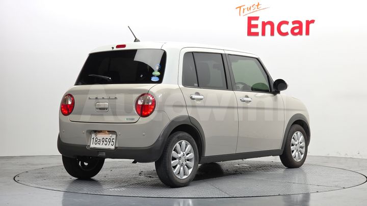 Suzuki Alto Lapin