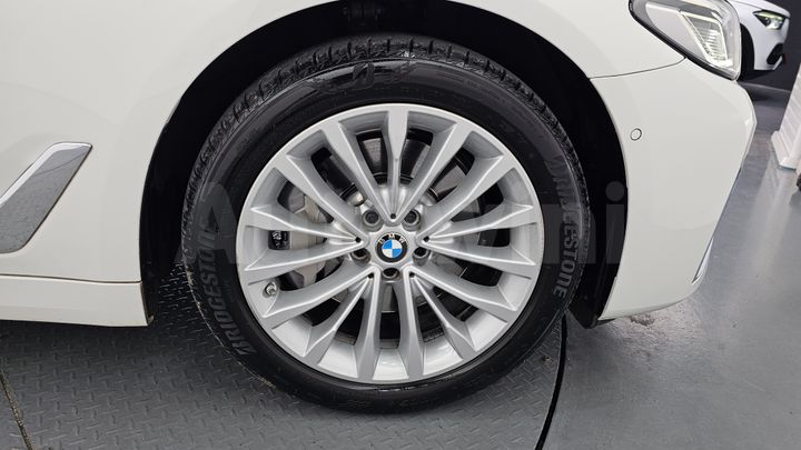 BMW 5 Series 2021 — 4