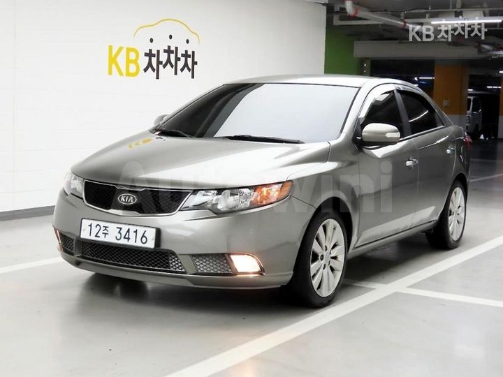 Kia Forte 2010 — 2