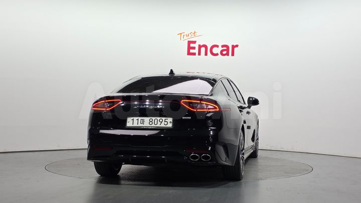 Kia Stinger 2018 — 4