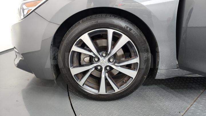 Nissan Maxima