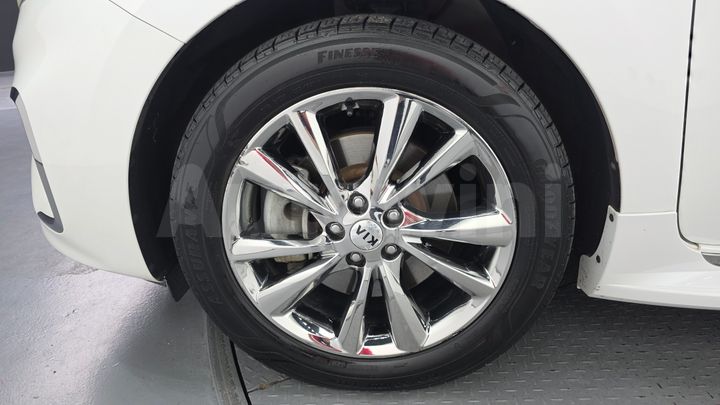 Kia Carnival 2019 — 5