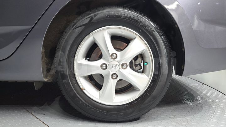 Hyundai Accent 2014 — 5