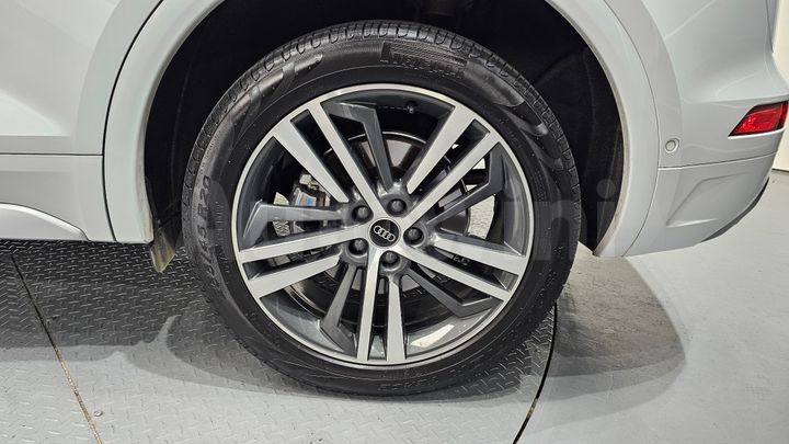 Audi Q5 2021 — 5