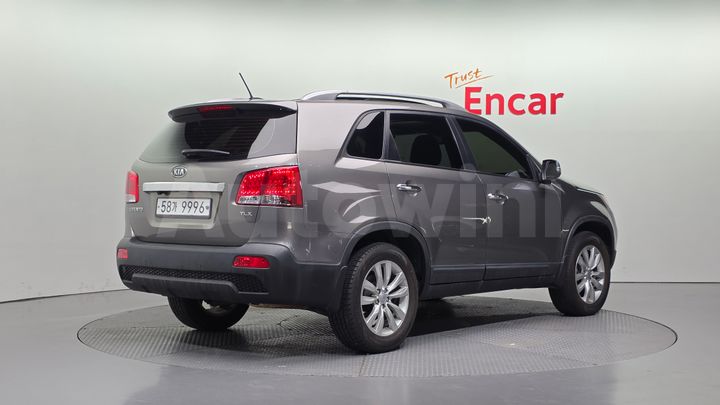 Kia Sorento 2012 — 2