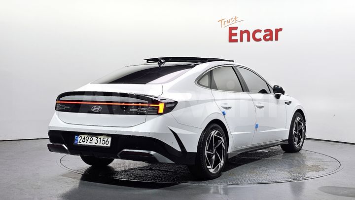 Hyundai Sonata 2024 — 2