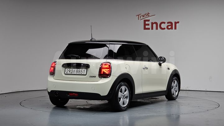 Mini Cooper 2019 — 2