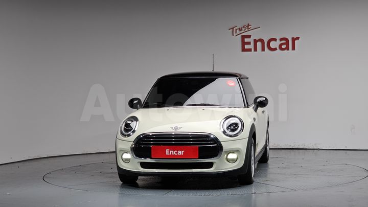 Mini Cooper 2019 — 3