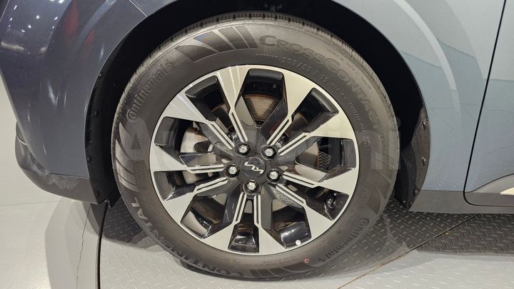 Kia Carnival 2023 — 4