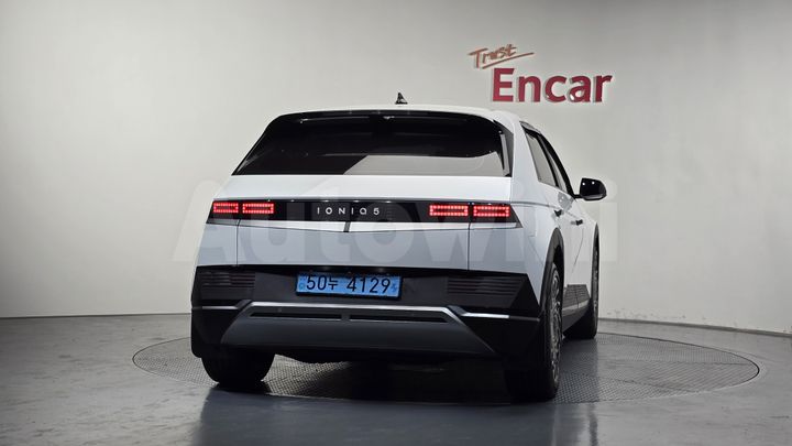Hyundai Ioniq5 2023 — 4