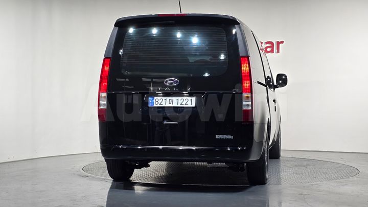 Hyundai Staria 2023 — 4
