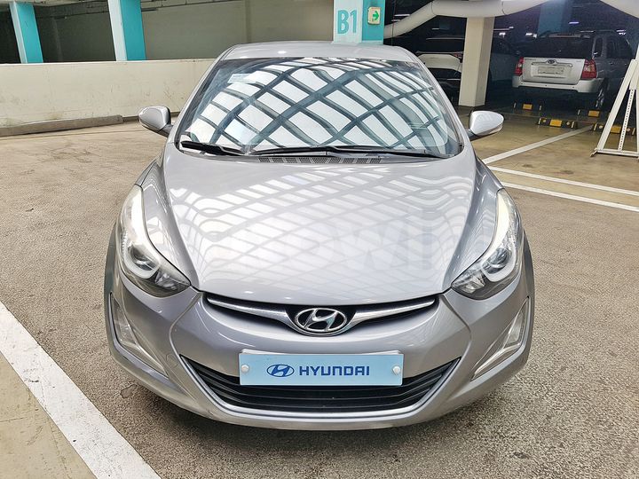 Hyundai Avante 2014 — 3