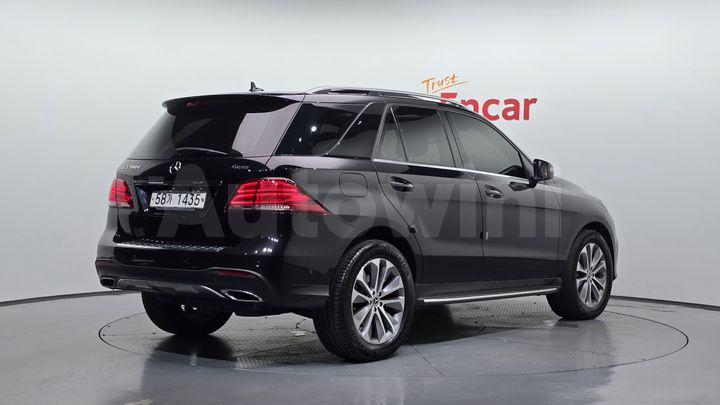 Mercedes Benz GLE Class 2017 — 2