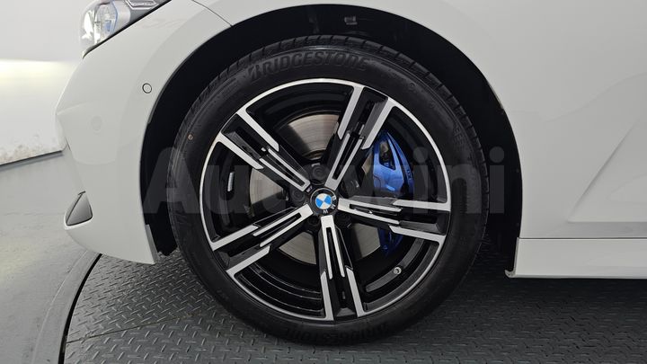 BMW 3 Series 2026 — 5