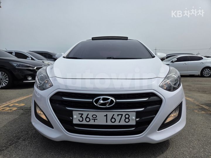 Hyundai i30 2015 KMHD351UGFU259783 — 3
