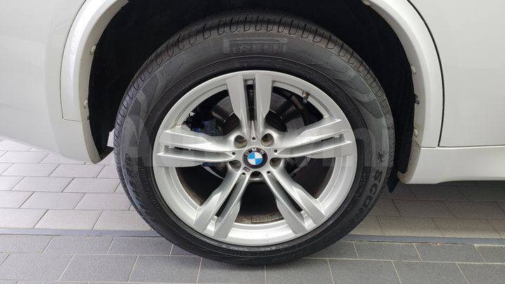 BMW X5 2018 — 5