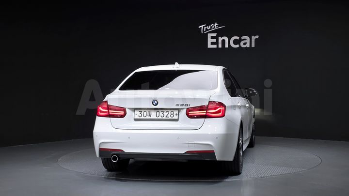 BMW 3 Series 2017 — 4