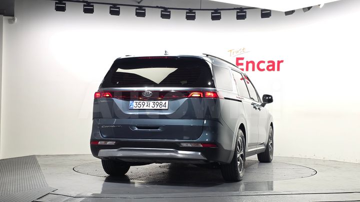 Kia Carnival 2021 — 4