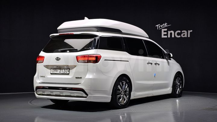 Kia Carnival 2017 — 2