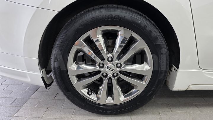Kia Carnival 2017 — 5