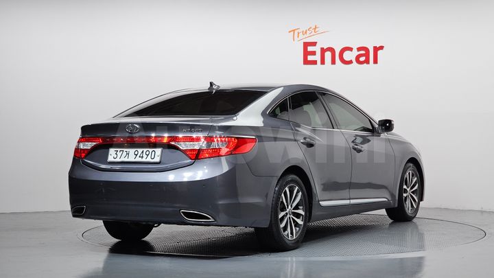 Hyundai Grandeur 2011 — 2