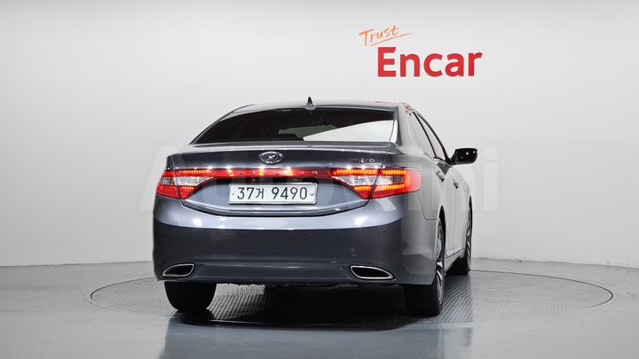 Hyundai Grandeur 2011 — 4
