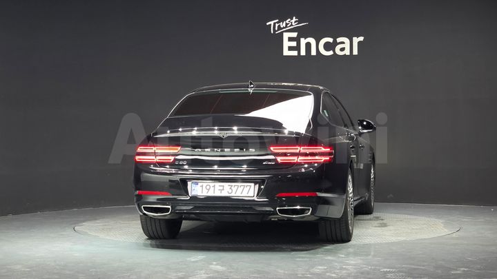 Genesis G80 2022 — 4
