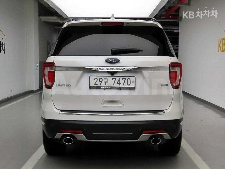 Ford Explorer 2018 — 3