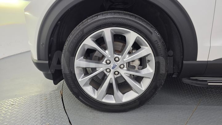 Ford Explorer 2021 — 5