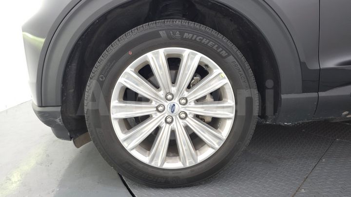 Ford Explorer 2022 — 5