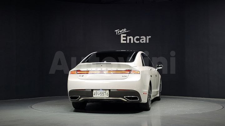 Lincoln MKZ 2019 — 4