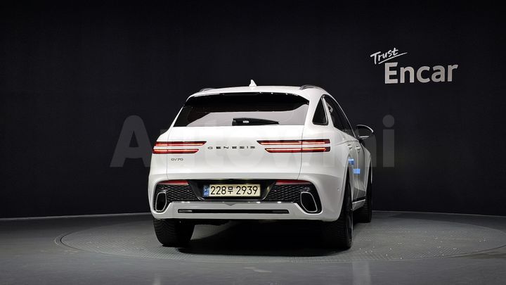 Genesis GV70 2021 — 4