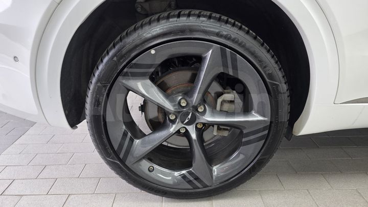 Genesis GV70 2021 — 5