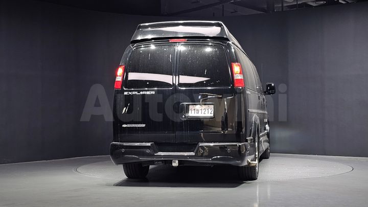 Chevrolet Express Van 2017 — 4