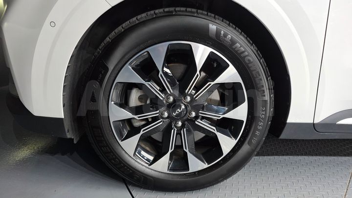 Kia Carnival 2023 — 5