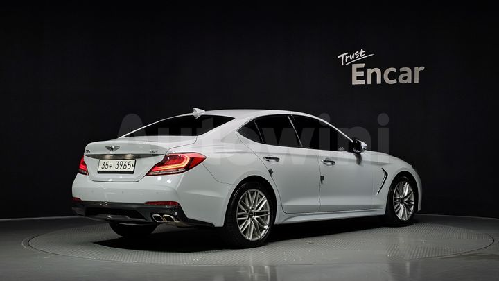 Genesis G70 2019 — 2